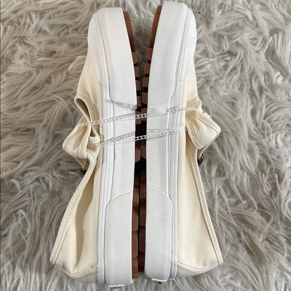 VANS Mary Jane Style 93 Buckle Strap Women’s Shoes White Canvas Size 9 NEW - Picture 9 of 15